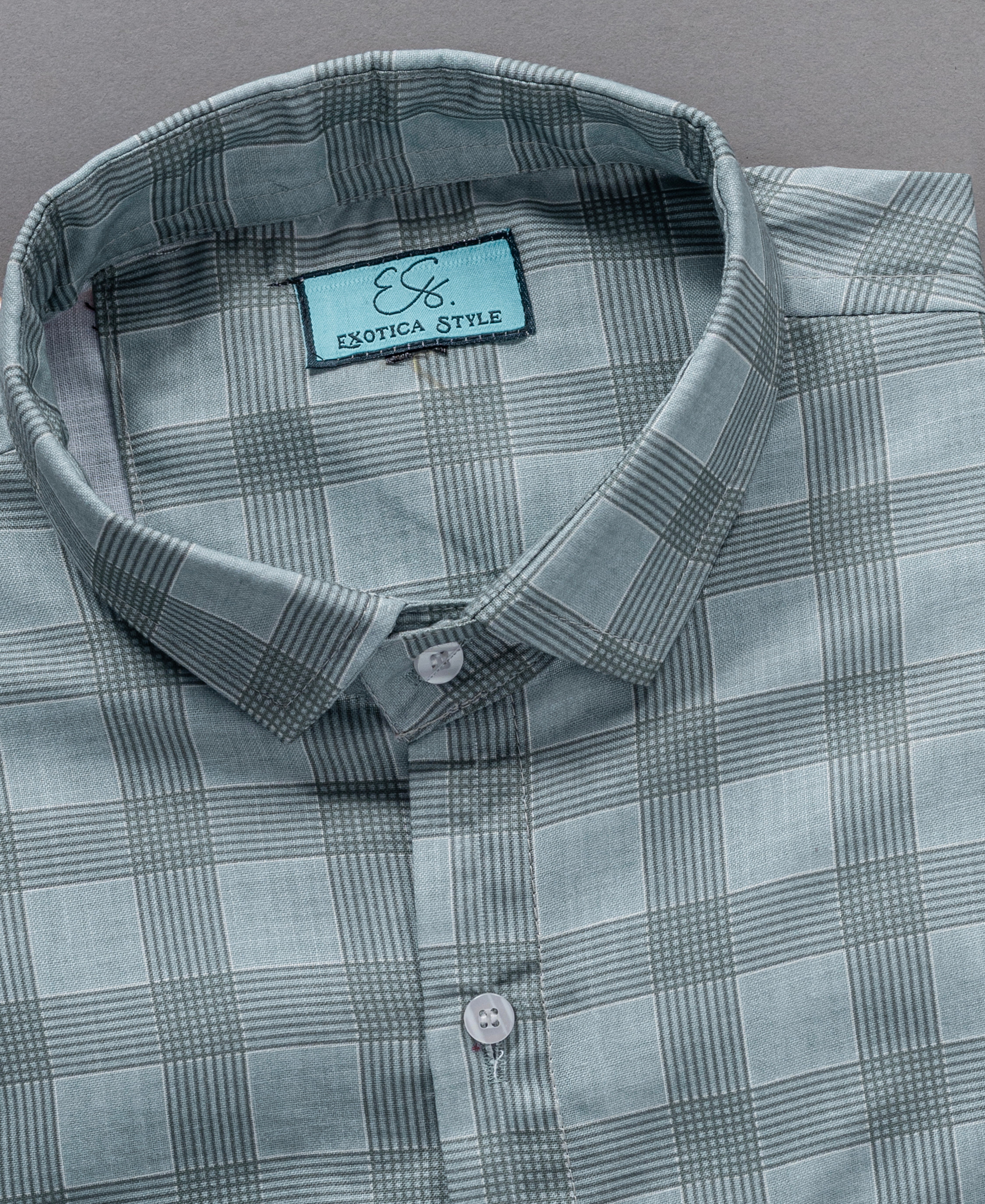 Stylish Green Checked Cotton Shirt with Front Pocket